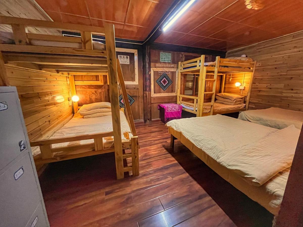 Tavern Hostel仁和客栈 Shangri-La Zewnętrze zdjęcie