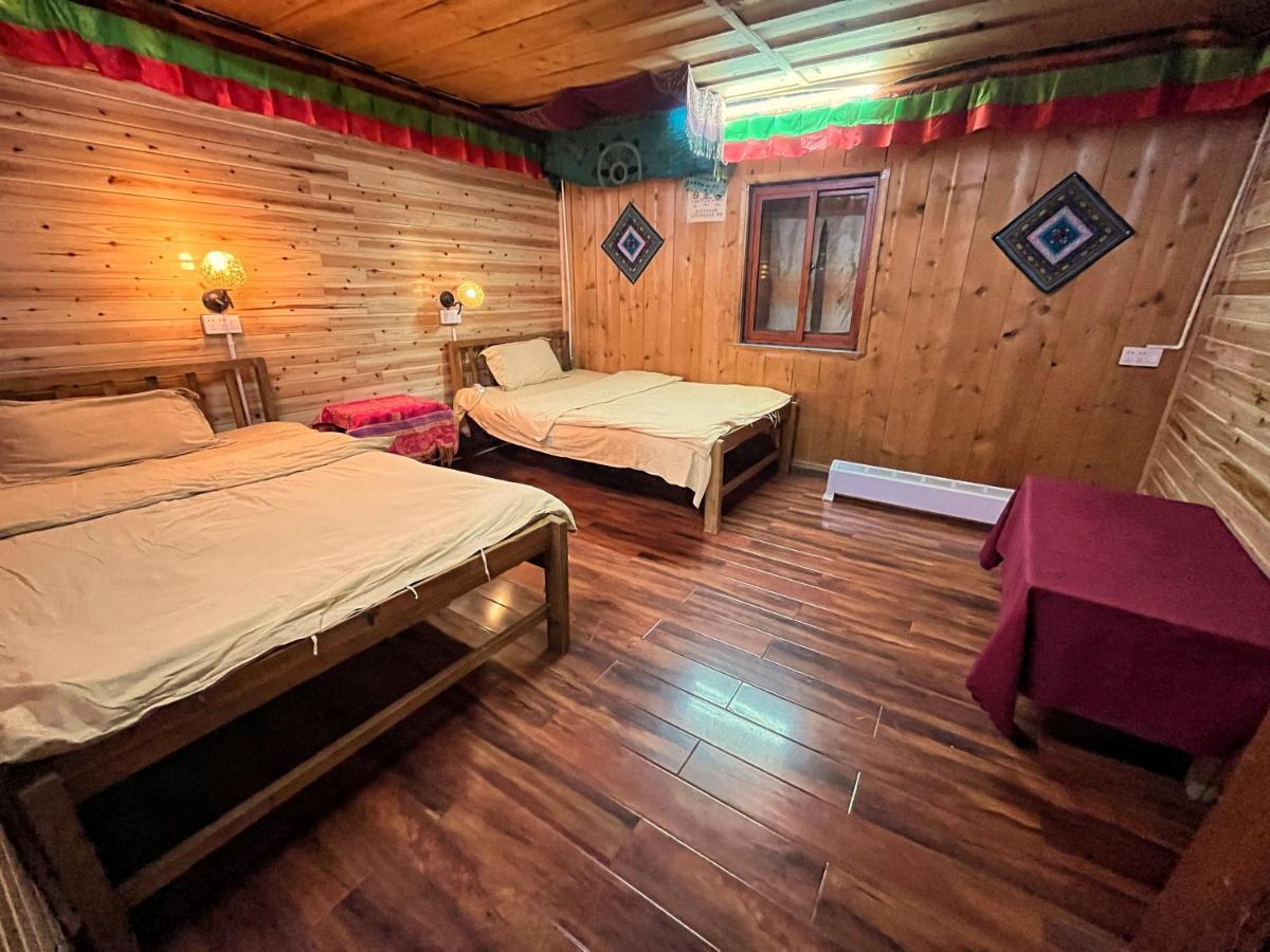 Tavern Hostel仁和客栈 Shangri-La Zewnętrze zdjęcie