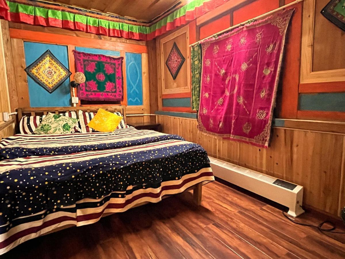 Tavern Hostel仁和客栈 Shangri-La Zewnętrze zdjęcie